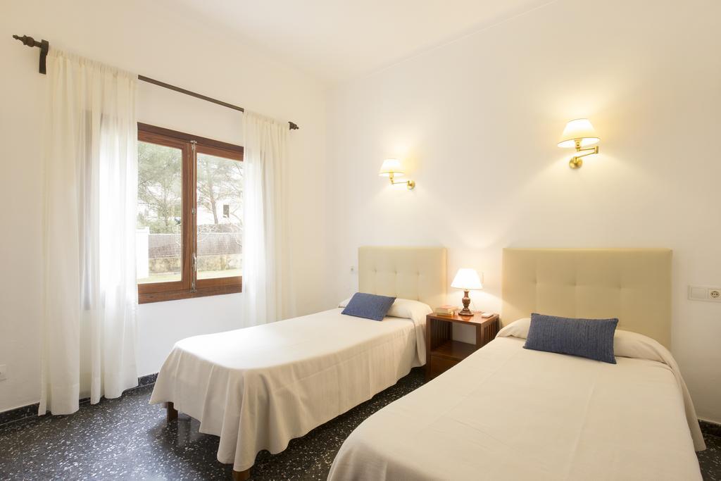 Villa Cabot Borras *